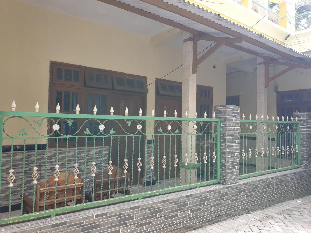 Hotel Oyo Life 92620 Syfa Kost Malang