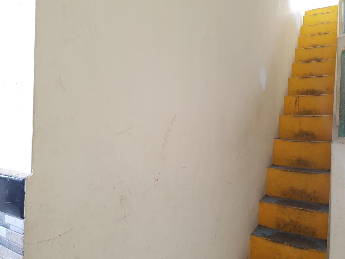 Oyo Life 92620 Syfa Kost Hotel Malang